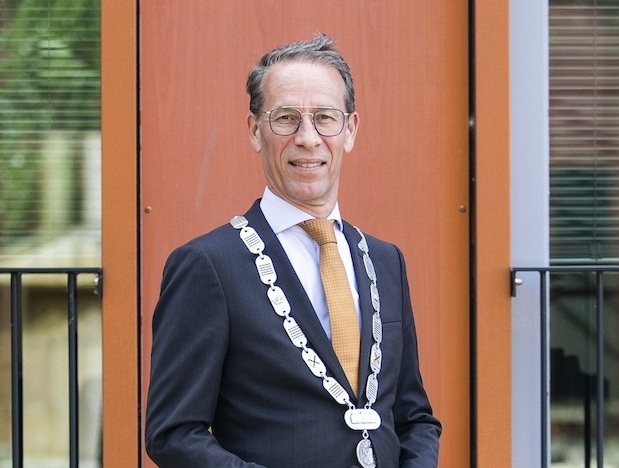 Burgemeester Jan de Vries