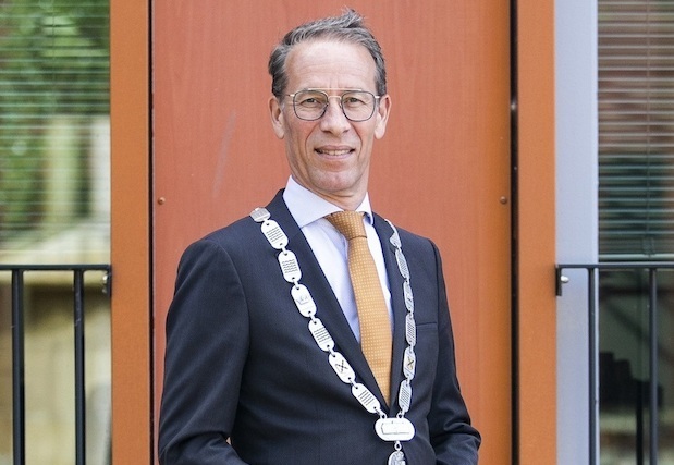 Burgemeester Jan de Vries