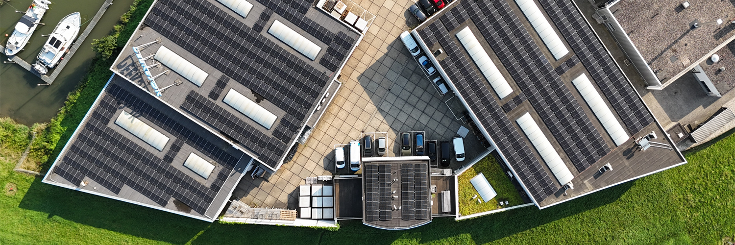 Luchtfoto van bedrijventerrein in d Drechtsteden