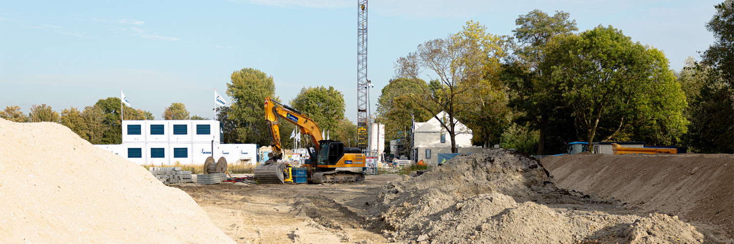 Bouwplaats waar nieuwe woningen worden gebouwd