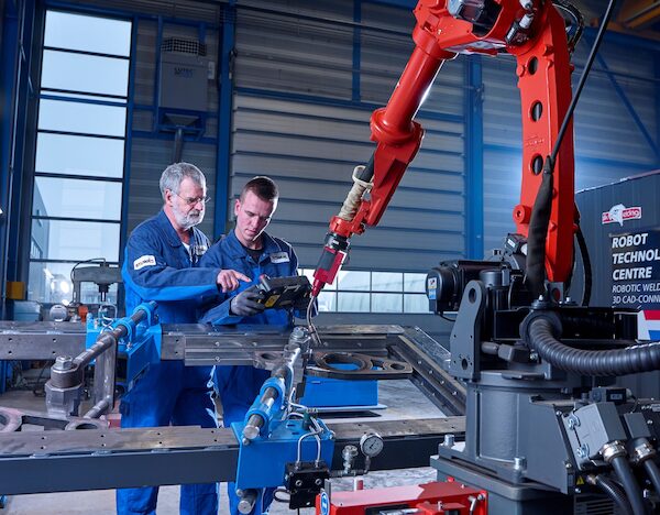 Twee mannen aan het werk